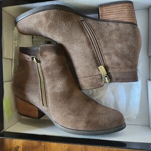 Blondo Dark Taupe Bootie 7.5